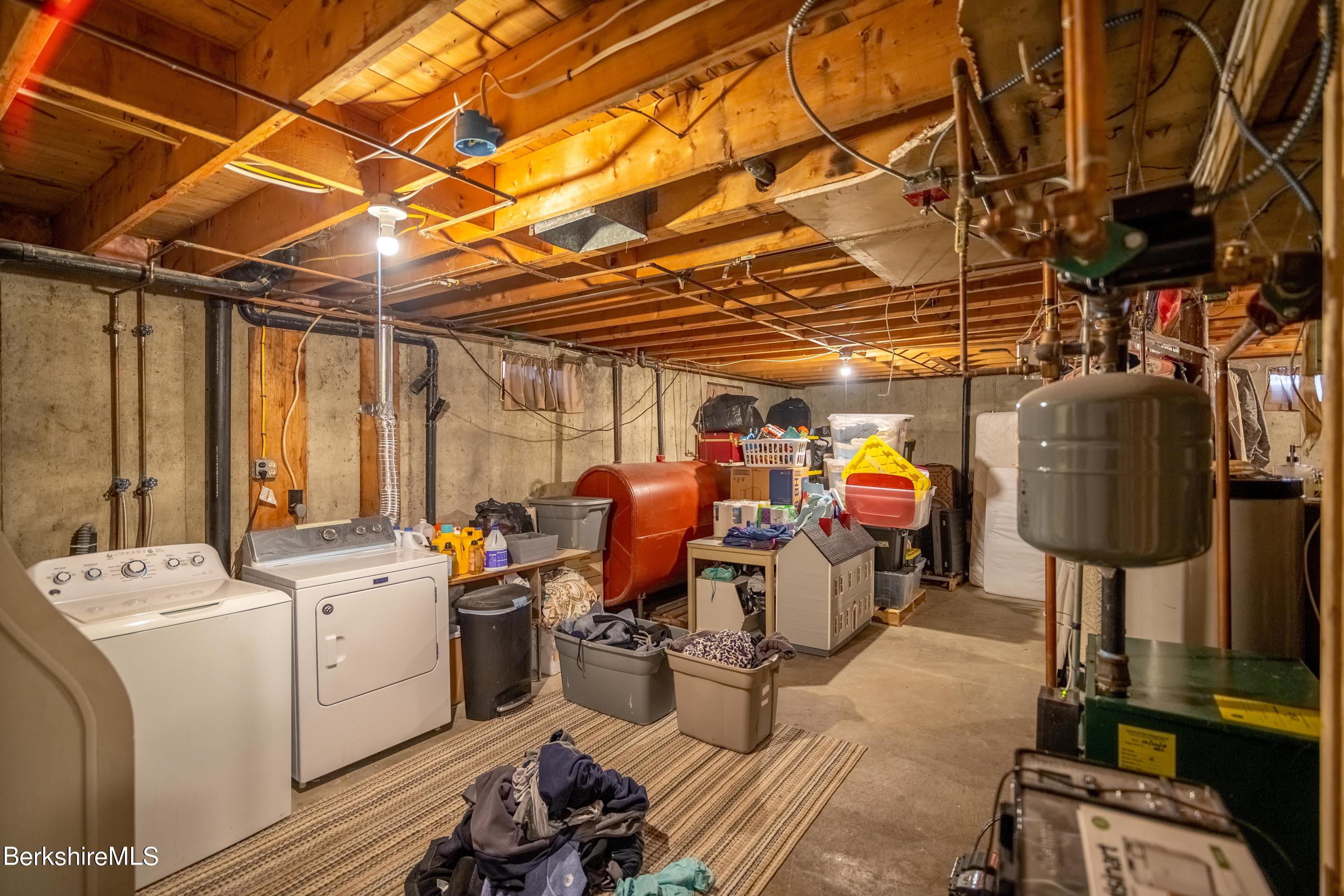 444 Cheshire Road Pittsfield, MA 01201 - Photo 19 of 25 444Cheshire-4