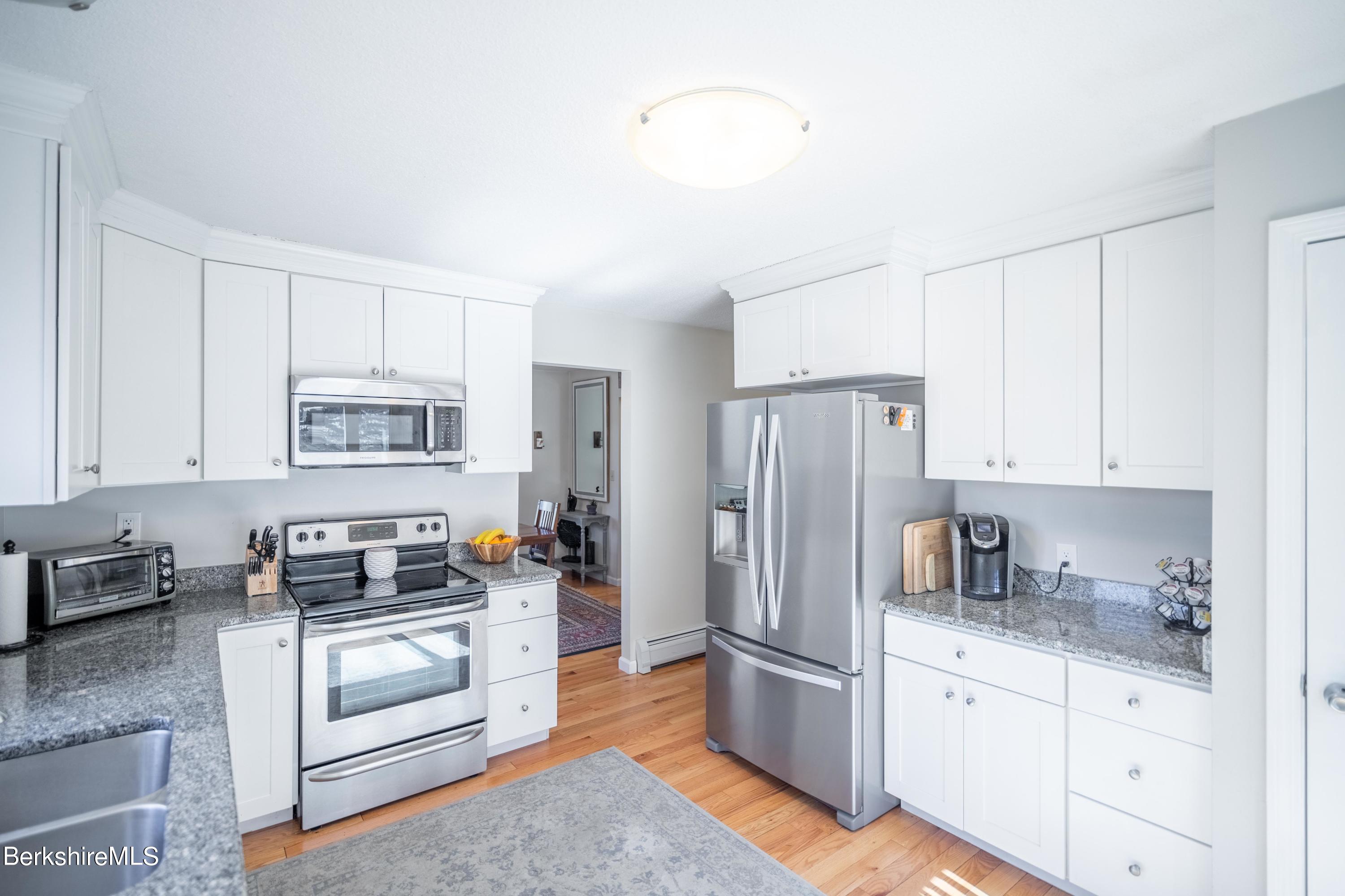 444 Cheshire Road Pittsfield, MA 01201 - Photo 4 of 25 444Cheshire-11