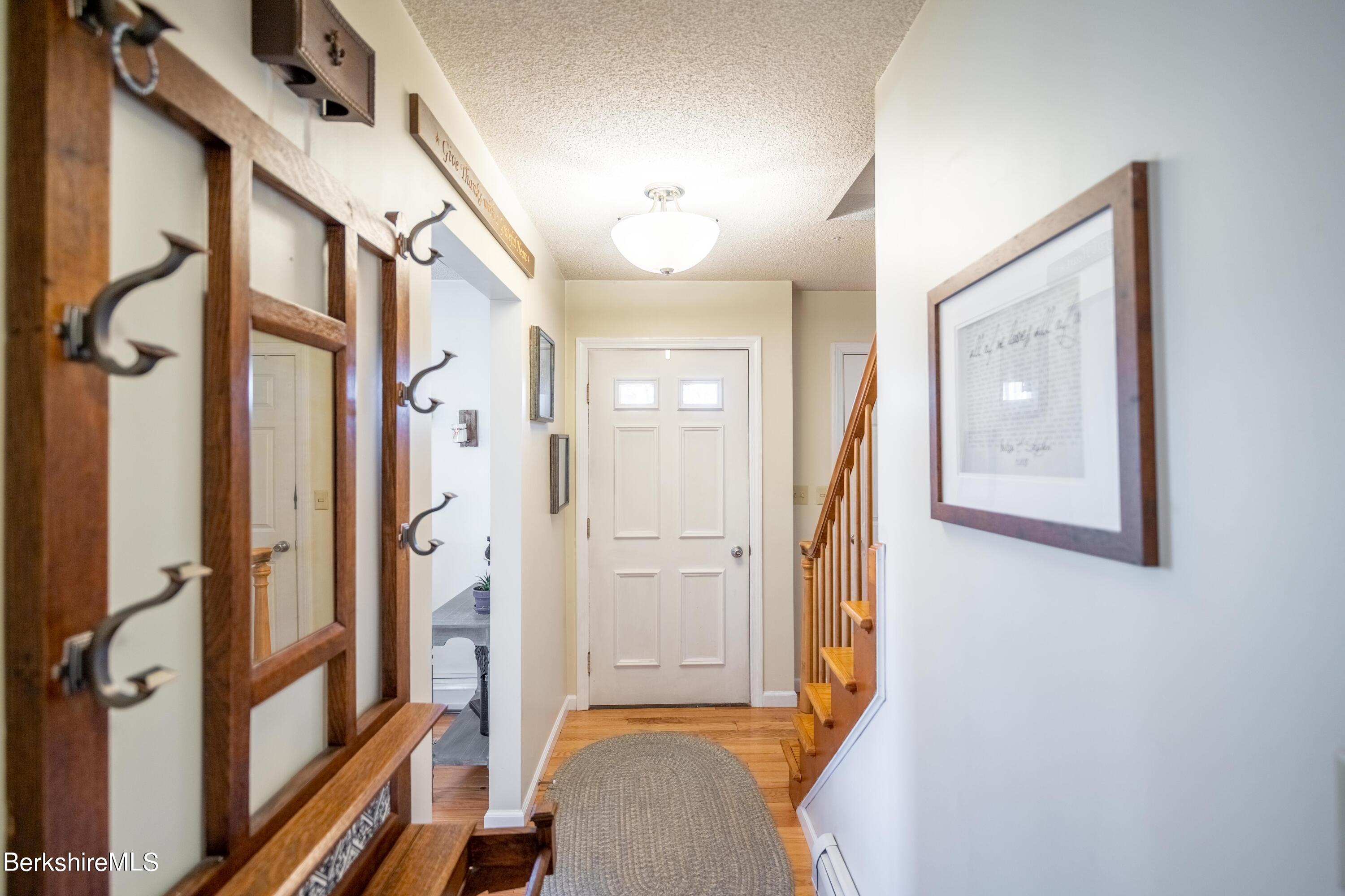 444 Cheshire Road Pittsfield, MA 01201 - Photo 7 of 25 444Cheshire-23