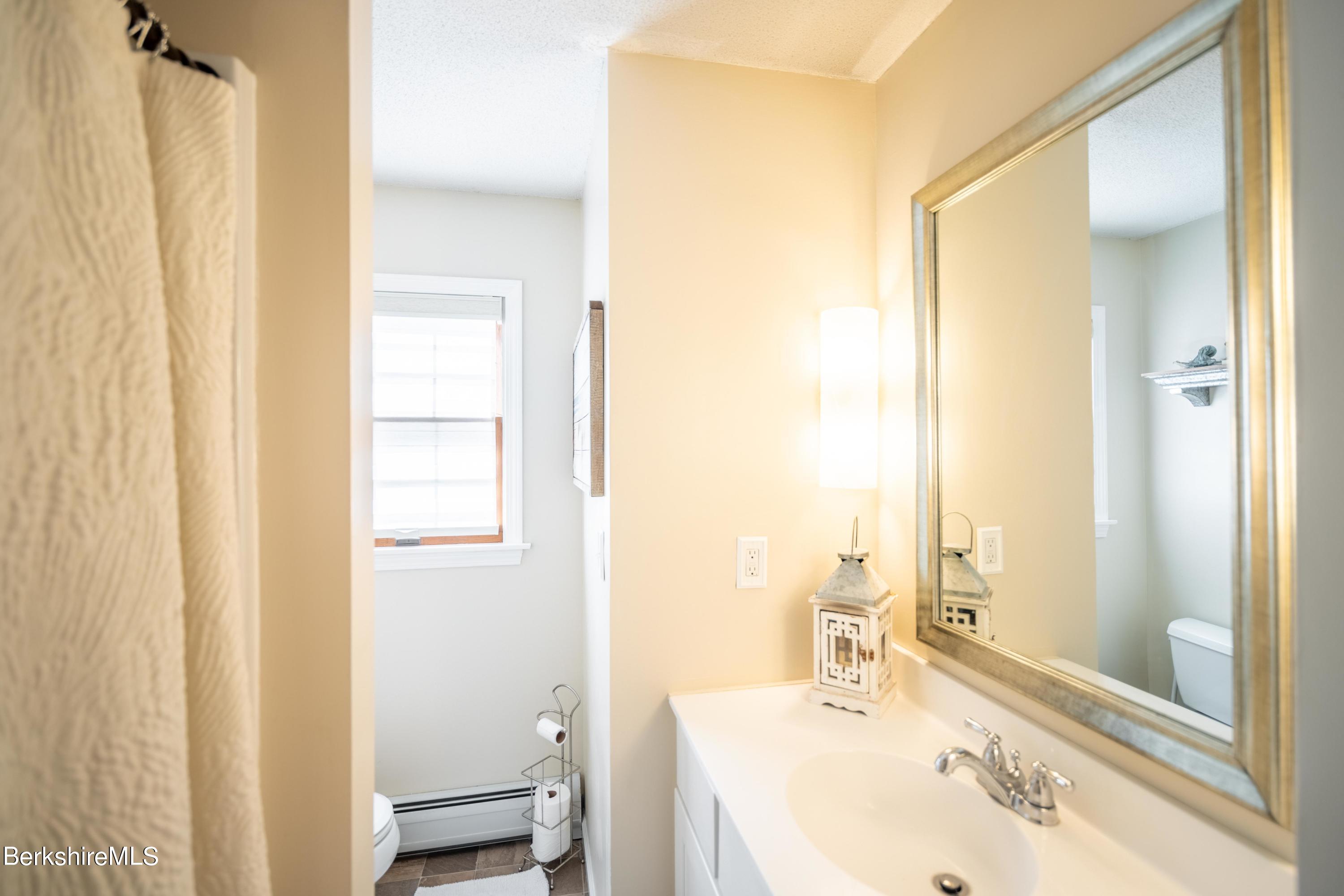 444 Cheshire Road Pittsfield, MA 01201 - Photo 9 of 25 444Cheshire-25
