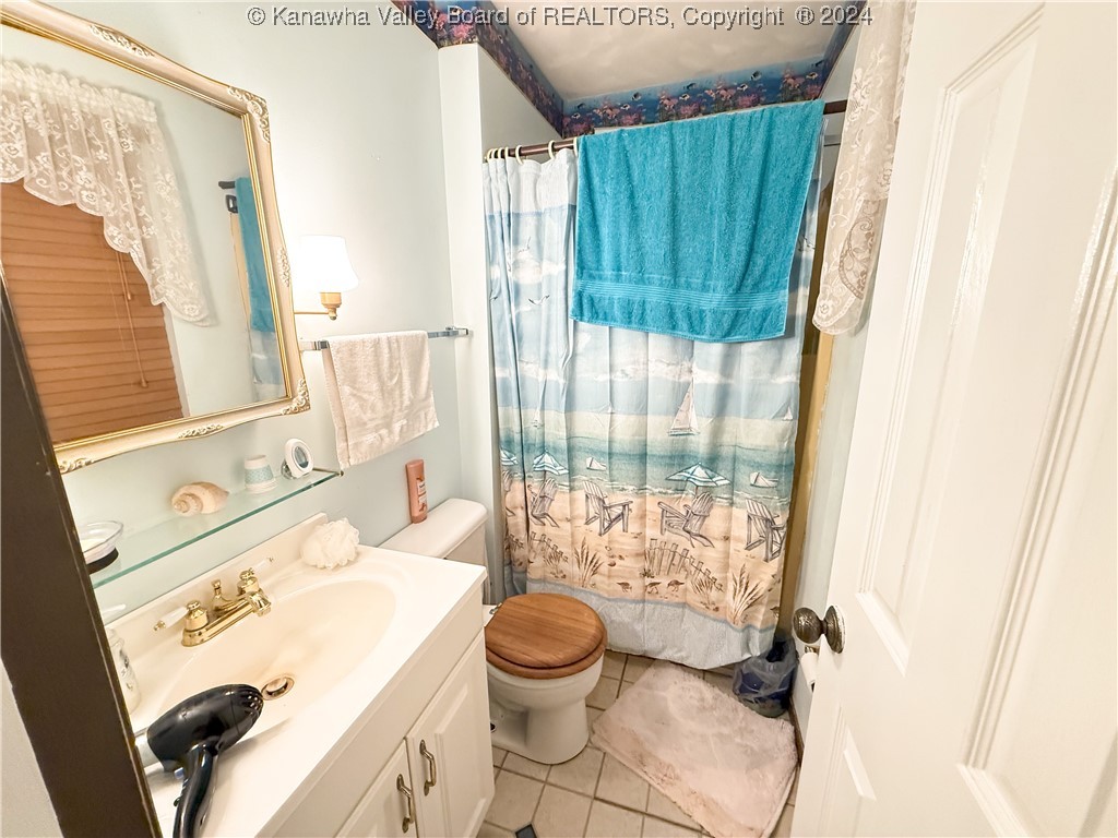 104 Fernwood Road St. Albans, WV 25177 - Photo 13 of 20 Bathroom 1