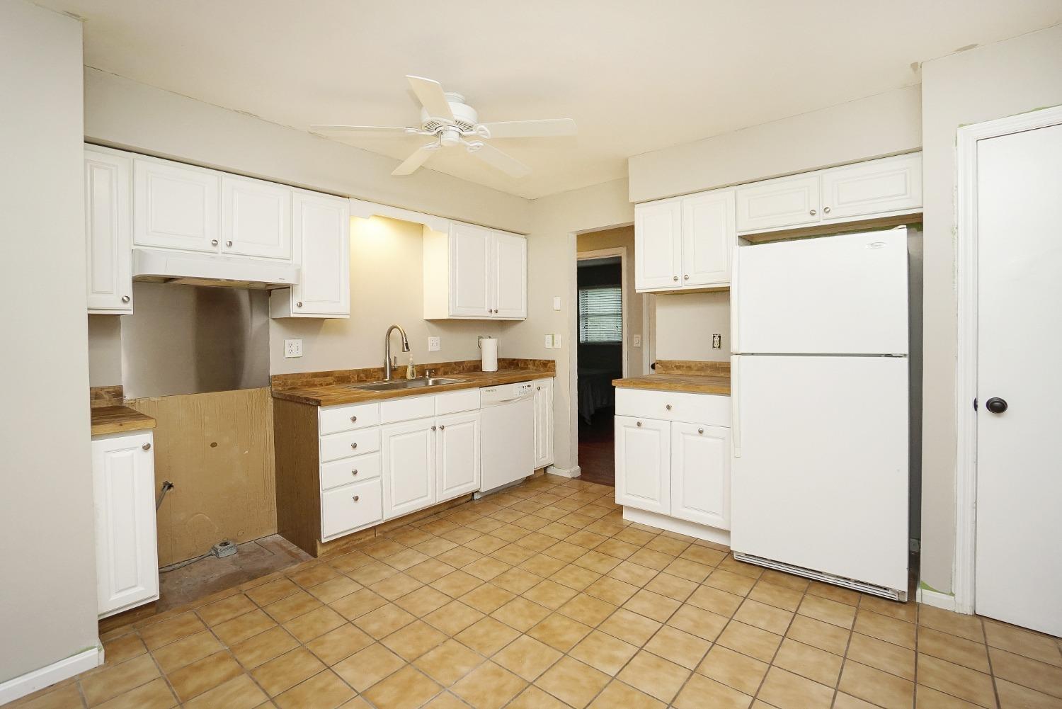 1535 Oldbridge Road Cincinnati, OH 45230 - Photo 12 of 27 Gallery Image 12