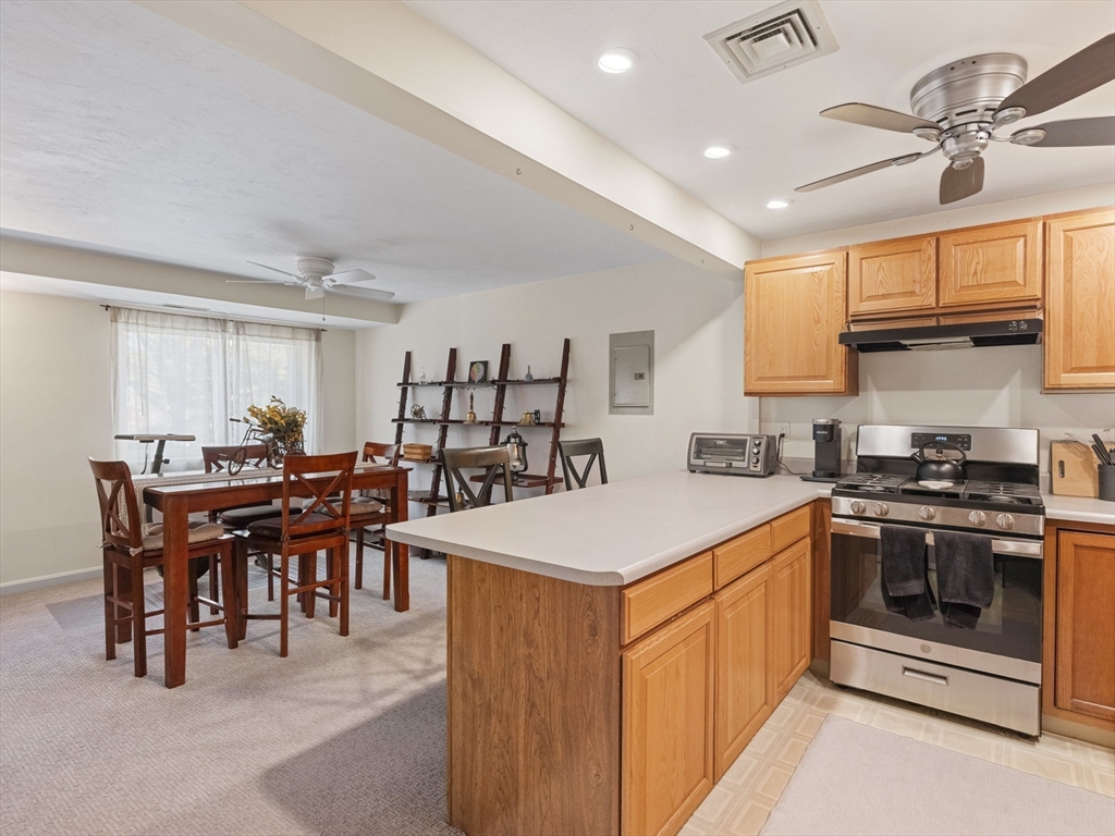 360 Littleton Road, Unit C8 Chelmsford, MA 01824 - Photo 12 of 30 Gallery Image 12