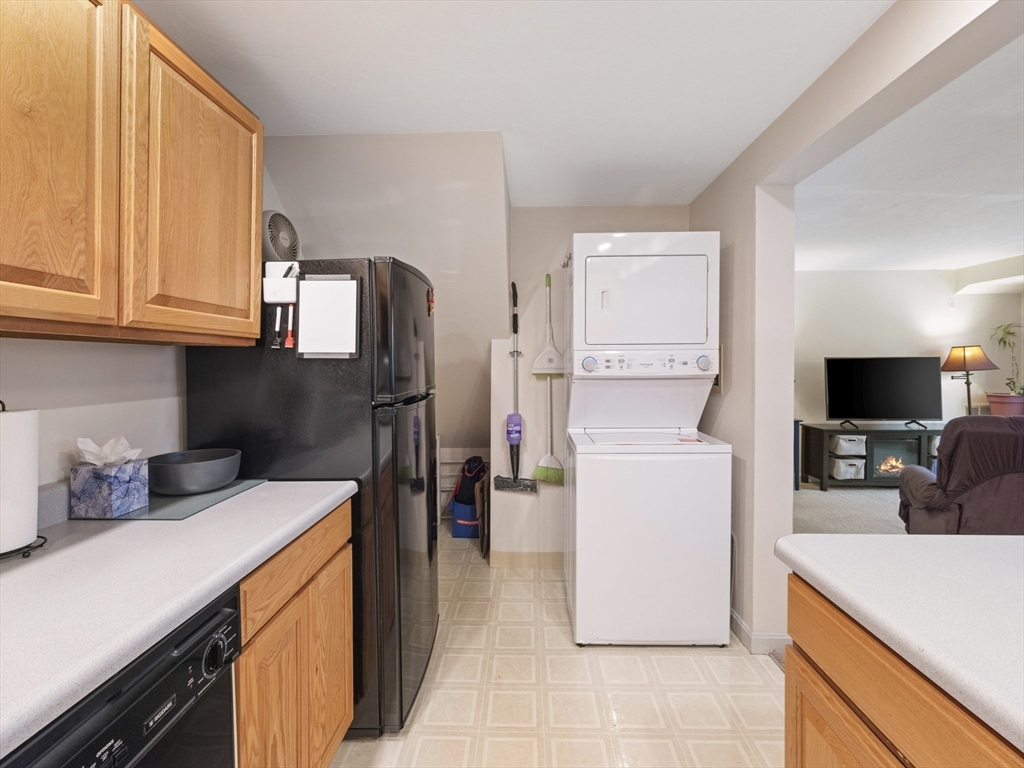 360 Littleton Road, Unit C8 Chelmsford, MA 01824 - Photo 13 of 30 Gallery Image 13