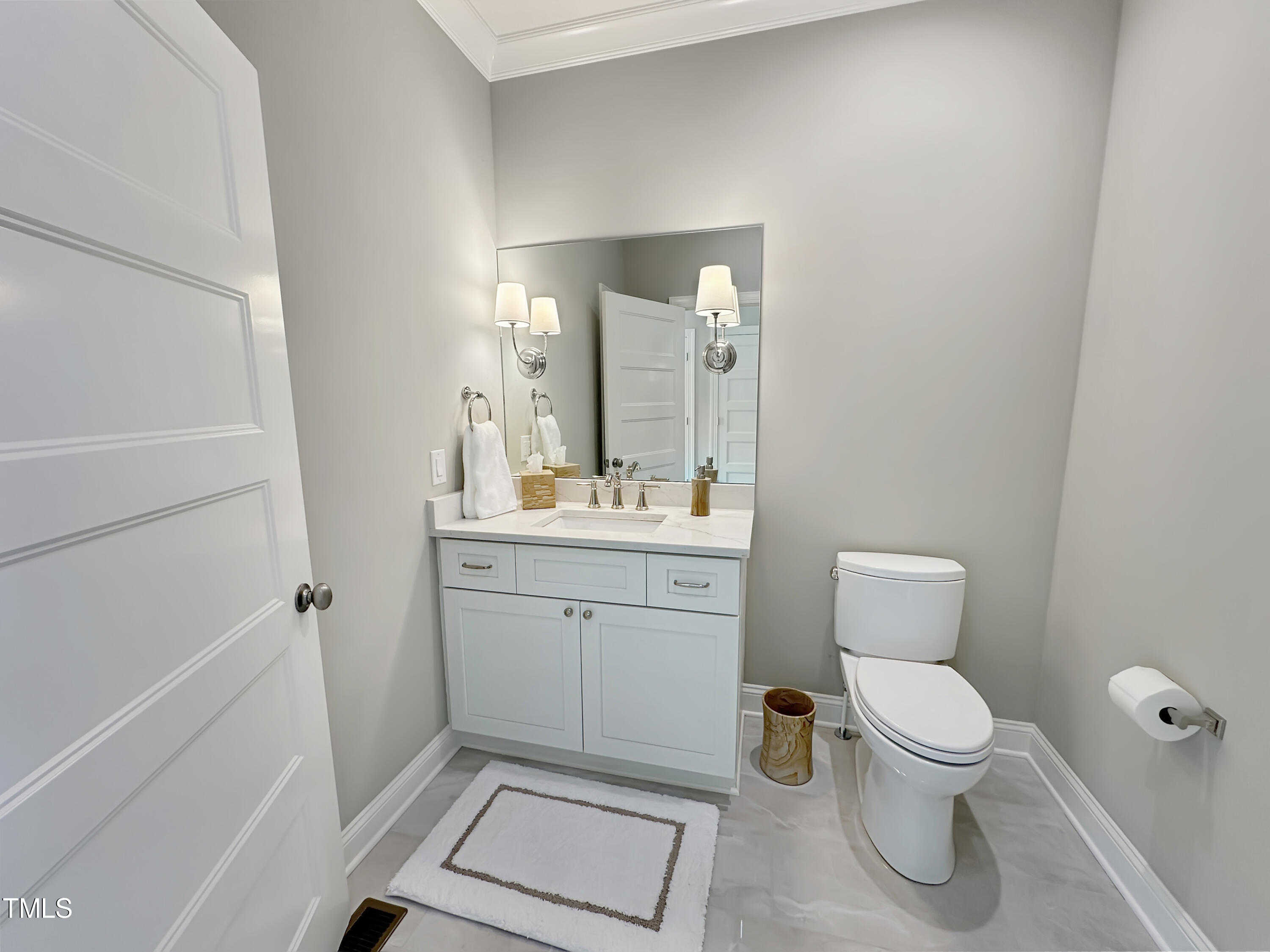 8589 McGhees Mill Road Semora, NC 27343 - Photo 21 of 67 Farmhouse Interior20