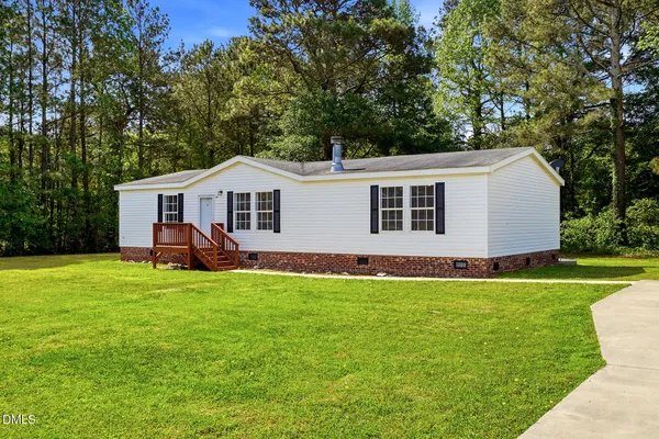 $1,750 | 57 Hunter Landing Drive, Smithfield, NC 27577