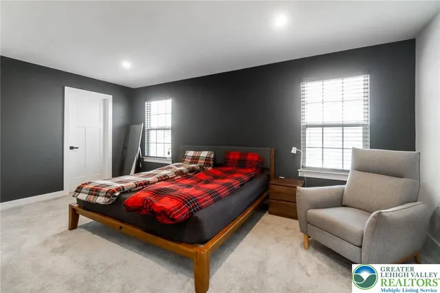 $689,000 | 820 Hendon Lane, Catasauqua, PA 18032