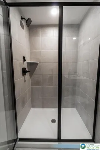 $689,000 | 820 Hendon Lane, Catasauqua, PA 18032