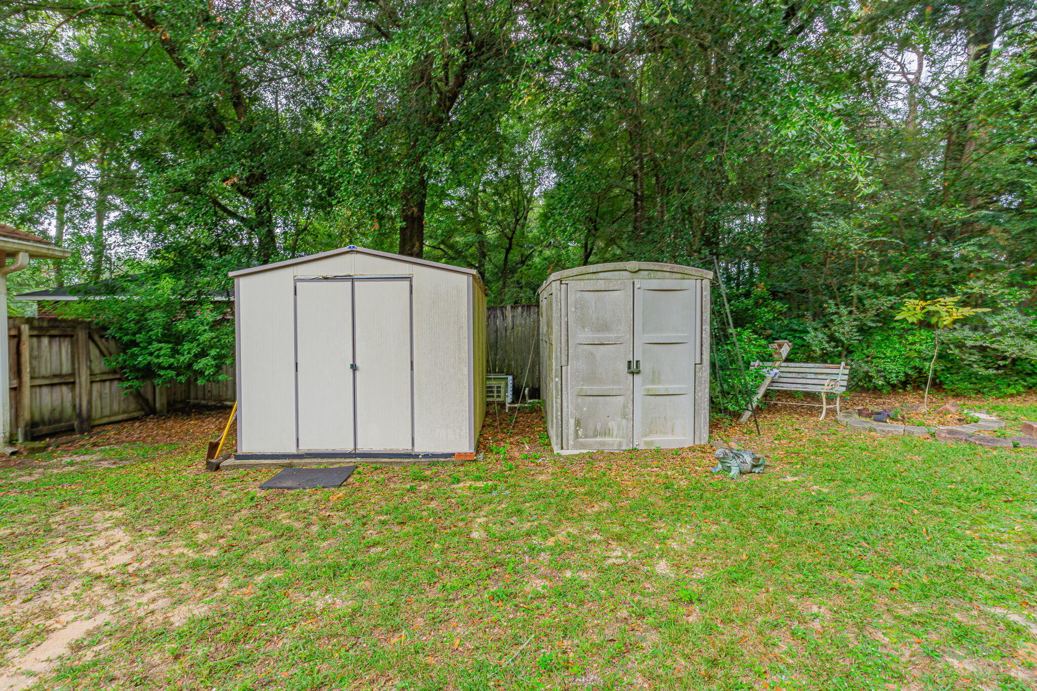 117 Jeff Drive Crestview, FL 32536 - Photo 29 of 33 a house with a yard in front of it