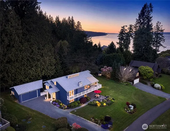$1,995,000 | 4654 South Strawbridge Lane, Langley, WA 98260