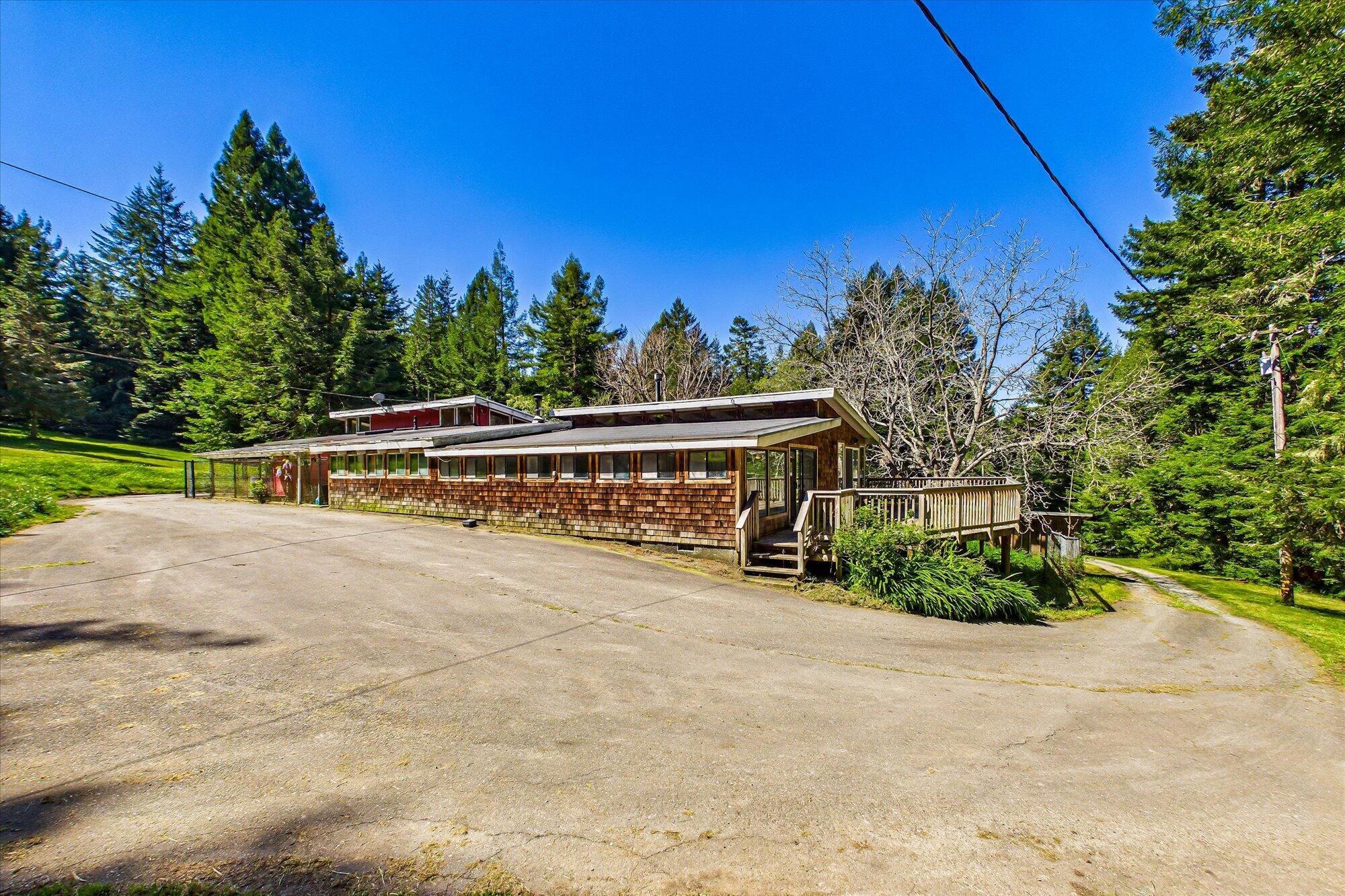 1430 Fox Creek Road Carlotta, CA 95528 - Photo 4 of 76