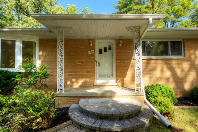 $439,000 | 3224 Lakewood Drive, Ann Arbor, MI 48103