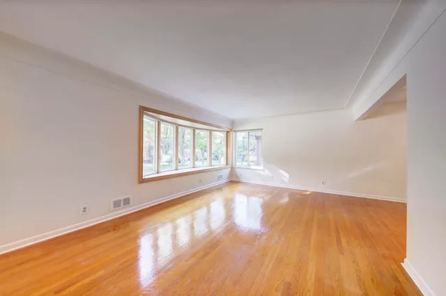 $439,000 | 3224 Lakewood Drive, Ann Arbor, MI 48103