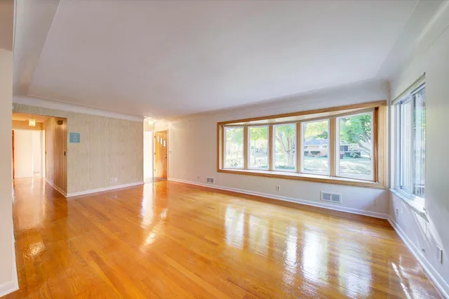 $439,000 | 3224 Lakewood Drive, Ann Arbor, MI 48103