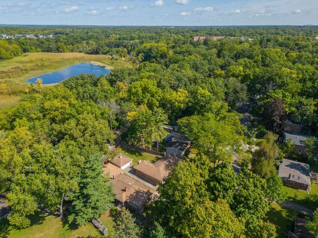 $439,000 | 3224 Lakewood Drive, Ann Arbor, MI 48103