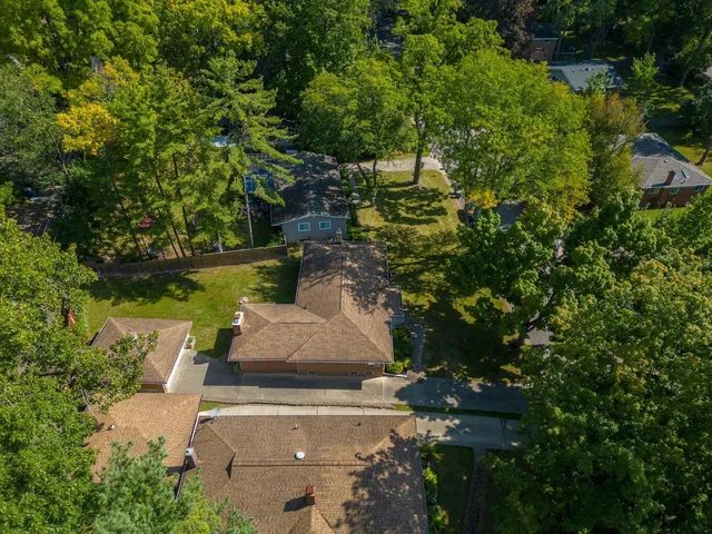$439,000 | 3224 Lakewood Drive, Ann Arbor, MI 48103