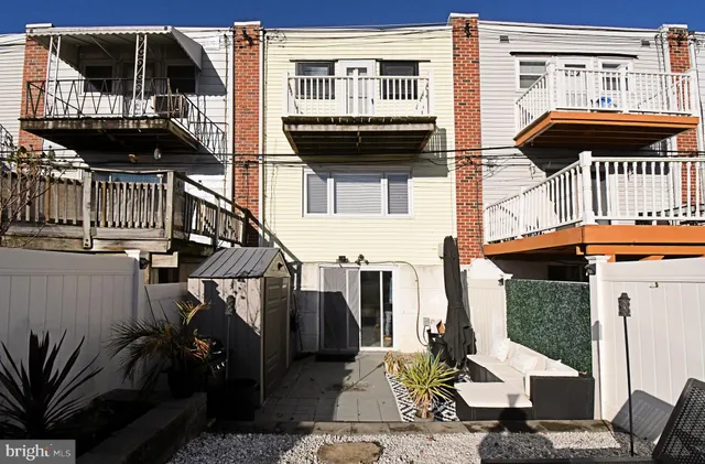 $347,000 | 3568 Gloucester Lane, Philadelphia, PA 19114