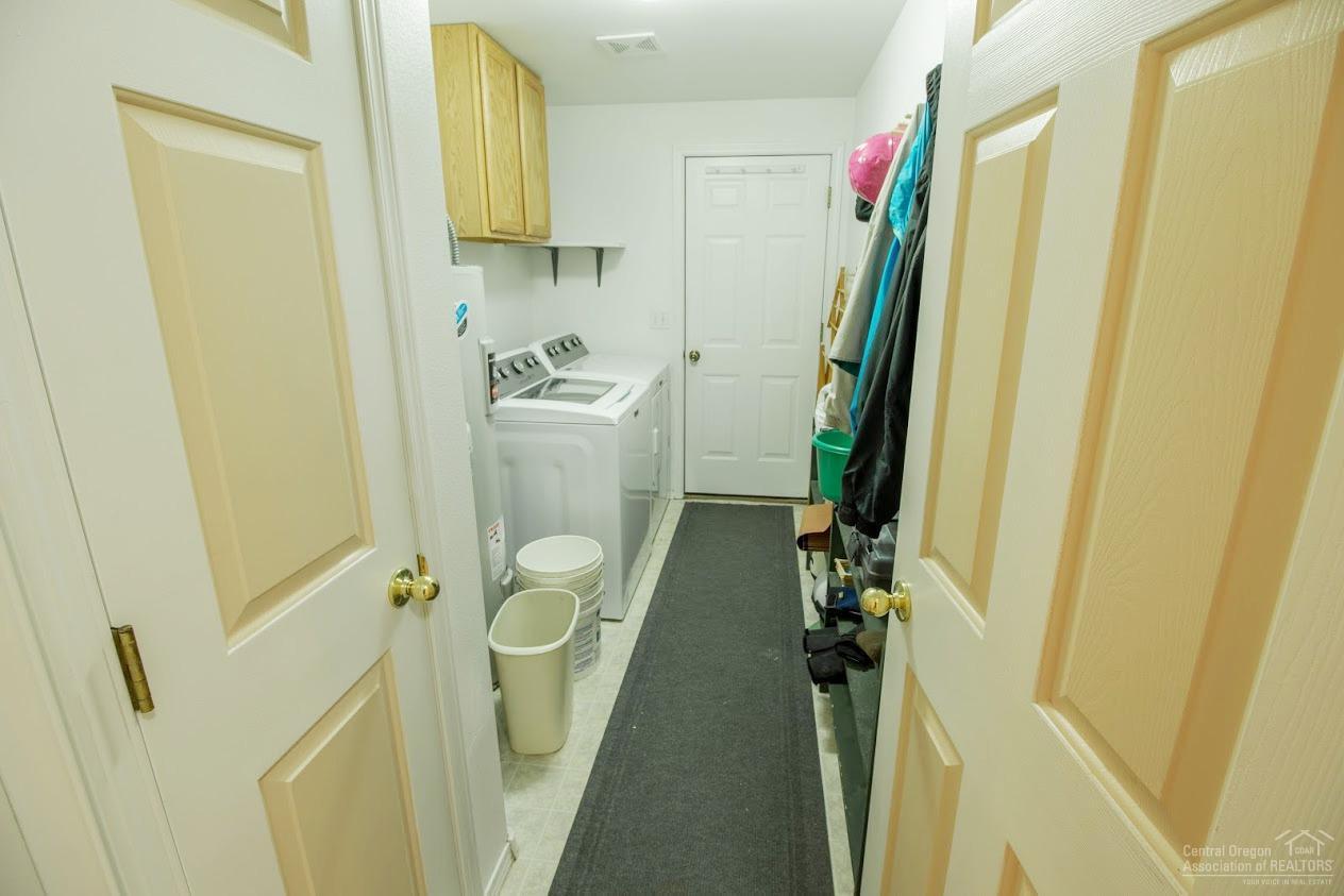 17220 Downey Road Bend, OR 97707 - Photo 17 of 24 Gallery Image 17