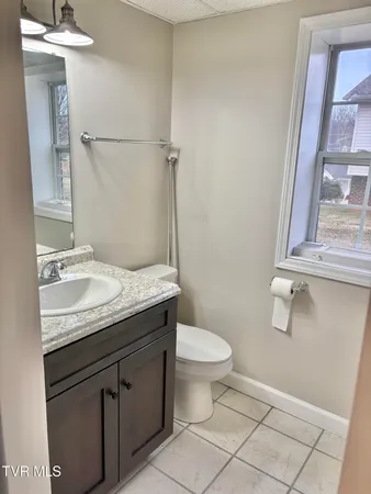 $2,200 | 1023 Justus Drive, Unit 38, Johnson City, TN 37604
