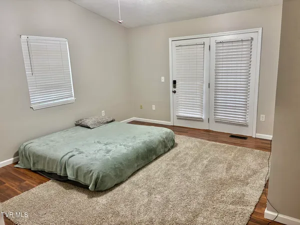 $2,200 | 1023 Justus Drive, Unit 38, Johnson City, TN 37604