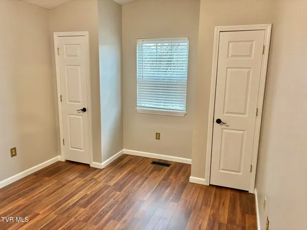 $2,200 | 1023 Justus Drive, Unit 38, Johnson City, TN 37604