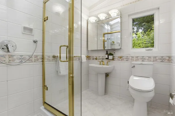 $1,399,000 | 150 Tamal Vista Drive, San Rafael, CA 94901