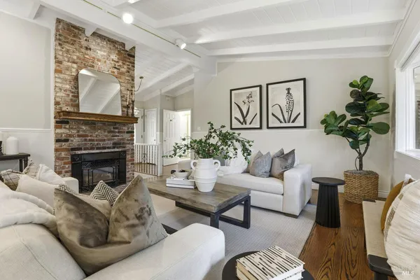 $1,399,000 | 150 Tamal Vista Drive, San Rafael, CA 94901