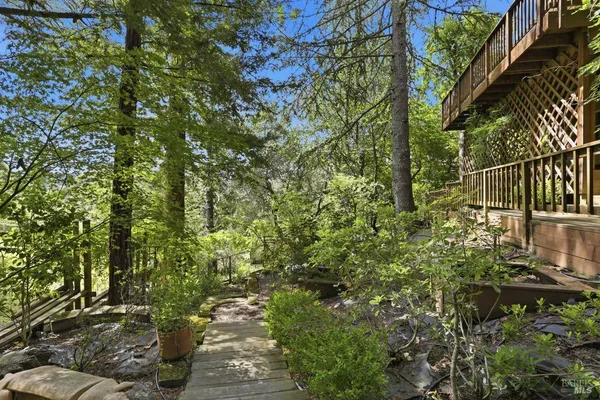 $1,399,000 | 150 Tamal Vista Drive, San Rafael, CA 94901