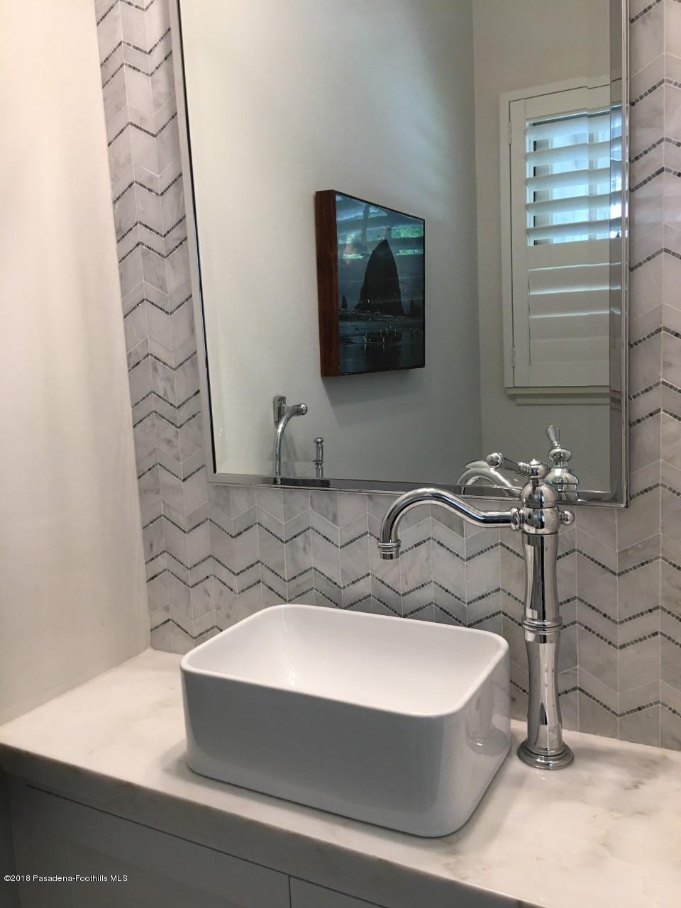 2520 Ridgeway Road San Marino, CA 91108 - Photo 14 of 19 small bathroom
