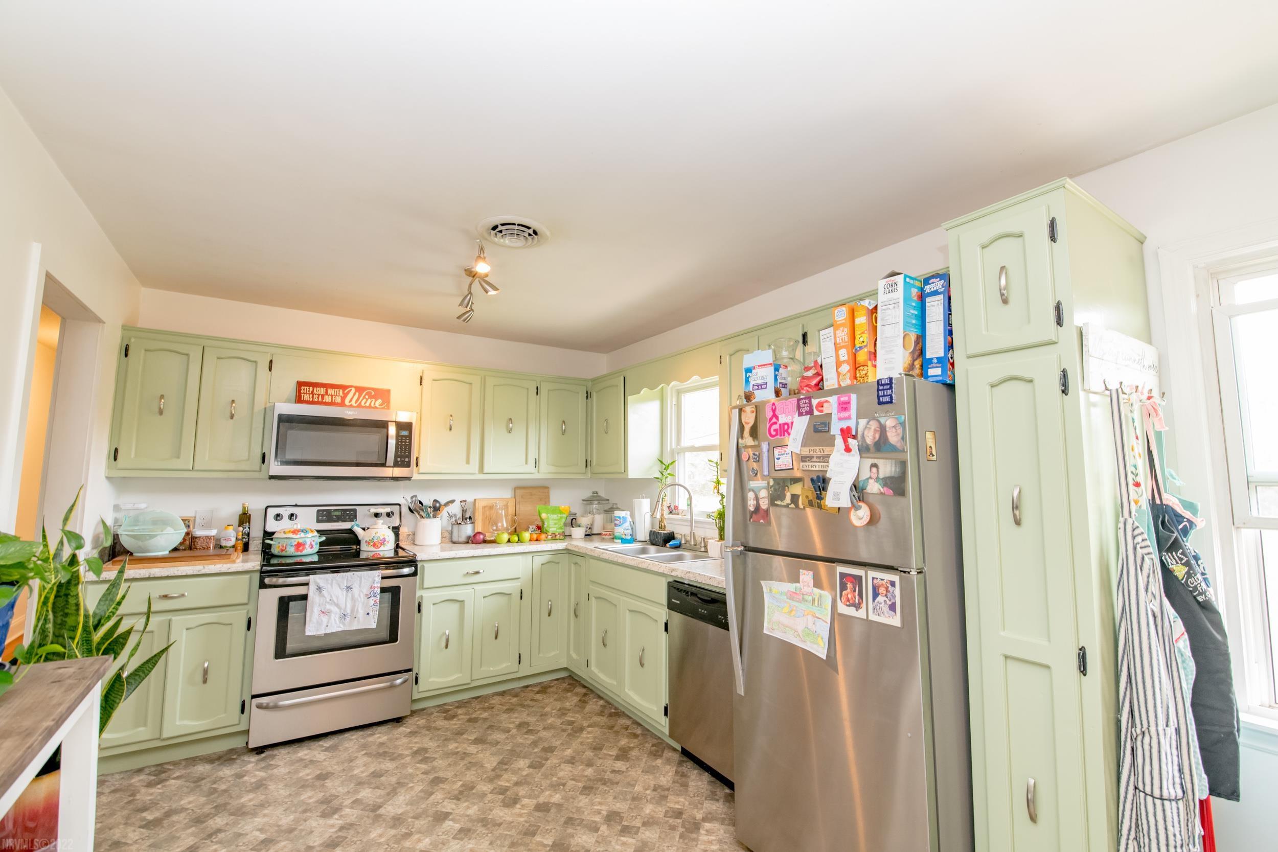 1818 Pipers Gap Road Galax, VA 24333 - Photo 20 of 52 Gallery Image 20