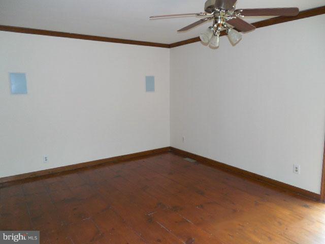 9697 Leeds Landing Road Easton, MD 21601 - Photo 4 of 13 Dining Room