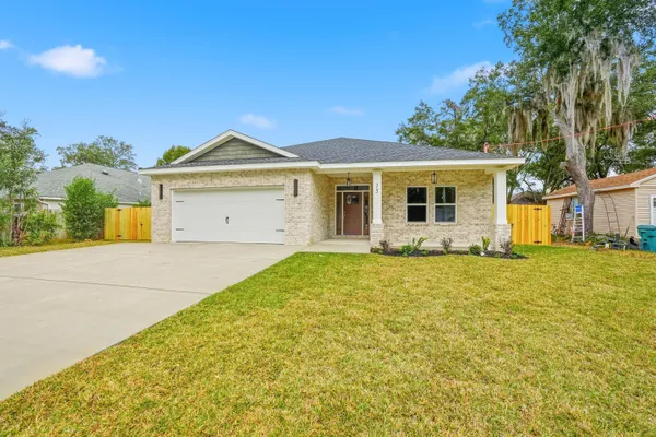 $675,000 | 15 Plew Avenue, Shalimar, FL 32579