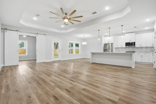 $700,000 | 15 Plew Avenue, Shalimar, FL 32579