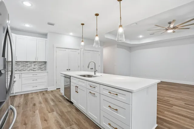 $700,000 | 15 Plew Avenue, Shalimar, FL 32579