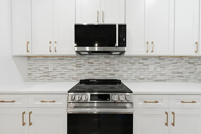 $700,000 | 15 Plew Avenue, Shalimar, FL 32579