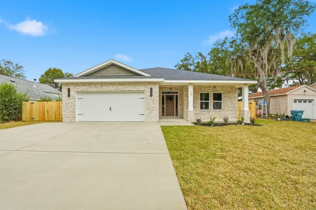 $700,000 | 15 Plew Avenue, Shalimar, FL 32579
