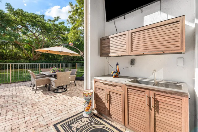 $2,950,000 | 8850 Valhalla Drive, Delray Beach, FL 33446