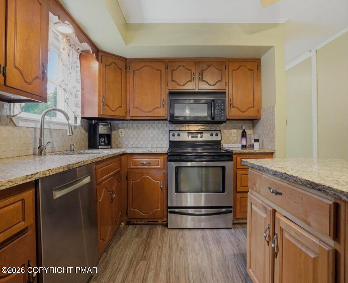 239 Sundance Road Effort, PA 18330 - Photo 14 of 60 28