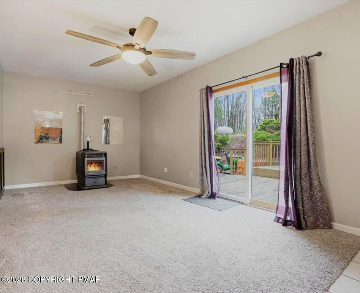 239 Sundance Road Effort, PA 18330 - Photo 20 of 60 a big room with closet and a large window