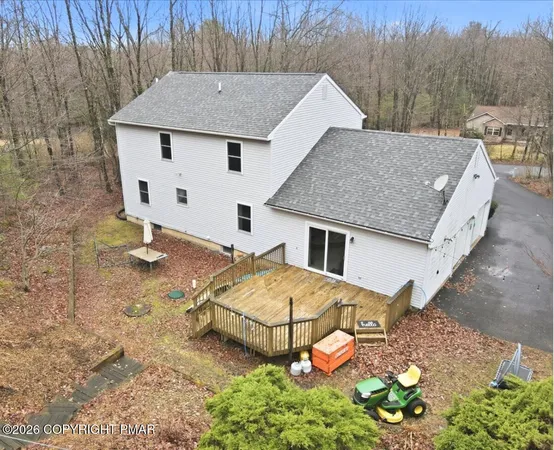 $379,900 | 239 Sundance Road, Effort, PA 18330