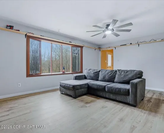 $379,900 | 239 Sundance Road, Effort, PA 18330