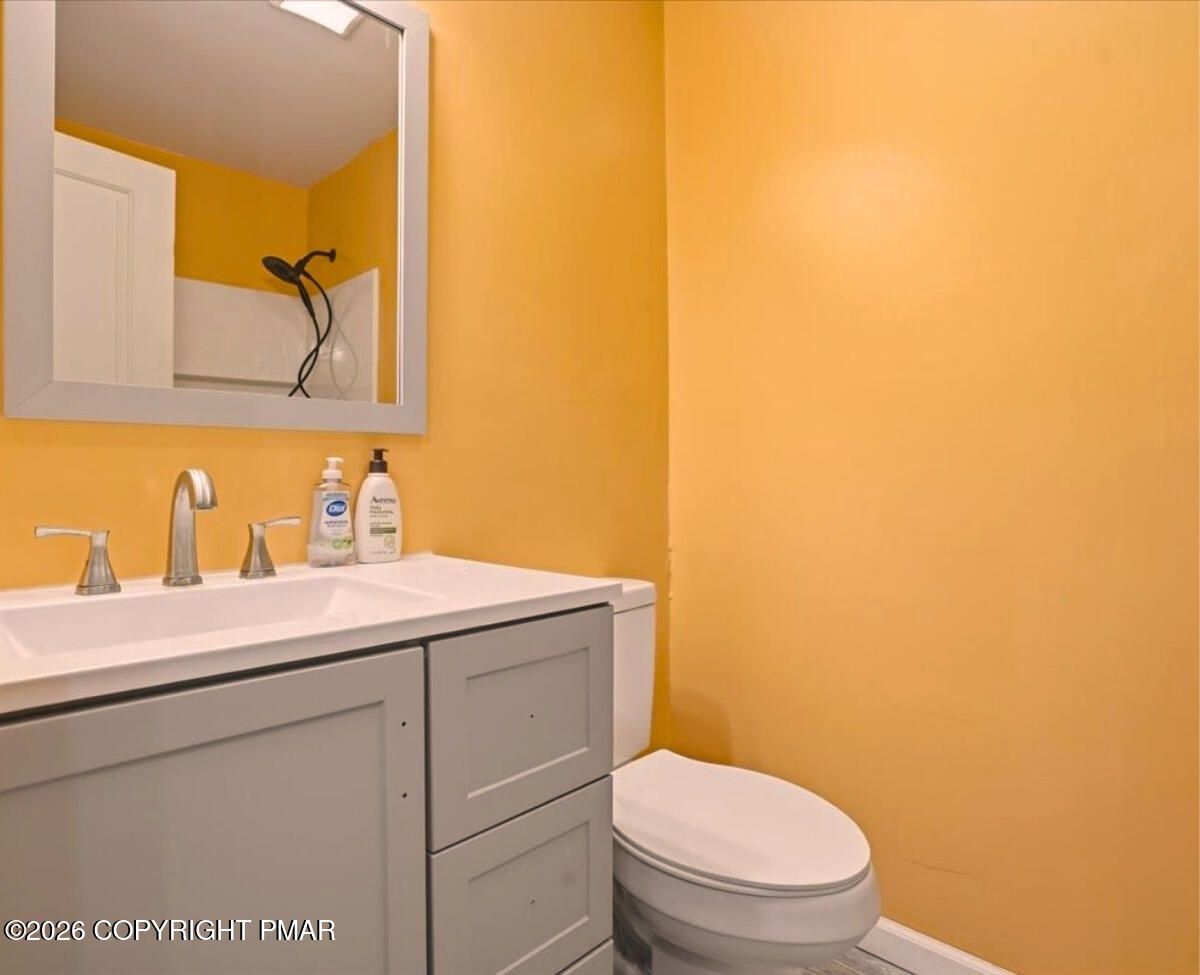 239 Sundance Road Effort, PA 18330 - Photo 33 of 60 49