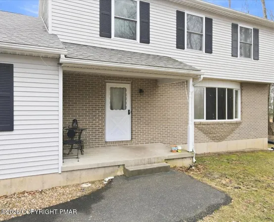 $379,900 | 239 Sundance Road, Effort, PA 18330