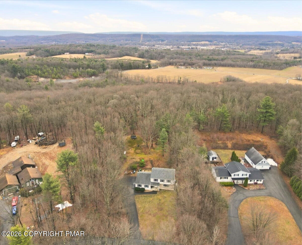 239 Sundance Road Effort, PA 18330 - Photo 53 of 60 16