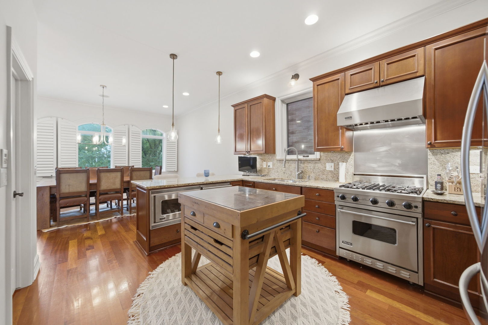 952 North Racine Avenue Chicago, IL 60642 - Photo 4 of 25 Gallery Image 4