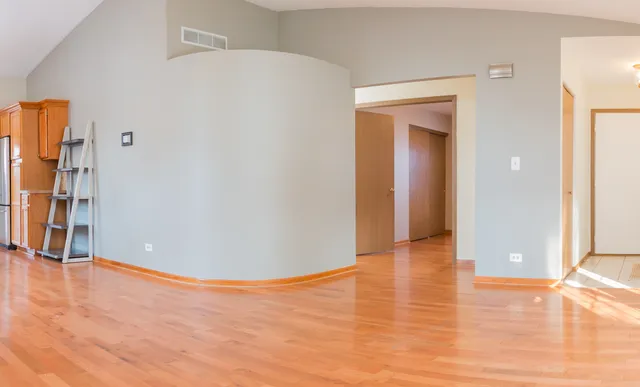 $349,900 | 170 Dickens Trail, Elgin, IL 60120