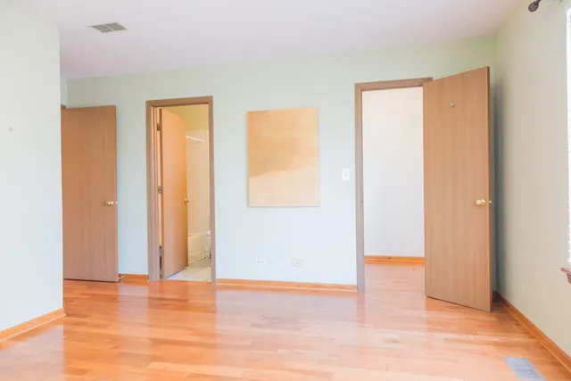 $349,900 | 170 Dickens Trail, Elgin, IL 60120