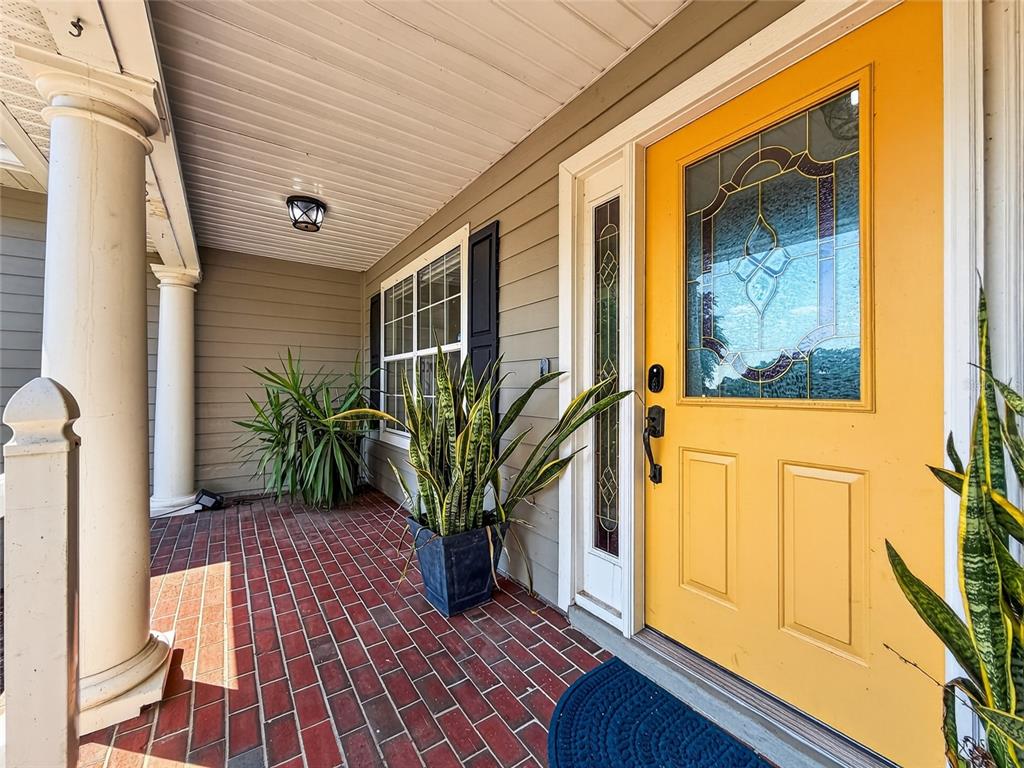 33721 Spring Drive Leesburg, FL 34788 - Photo 6 of 74 Gallery Image 6