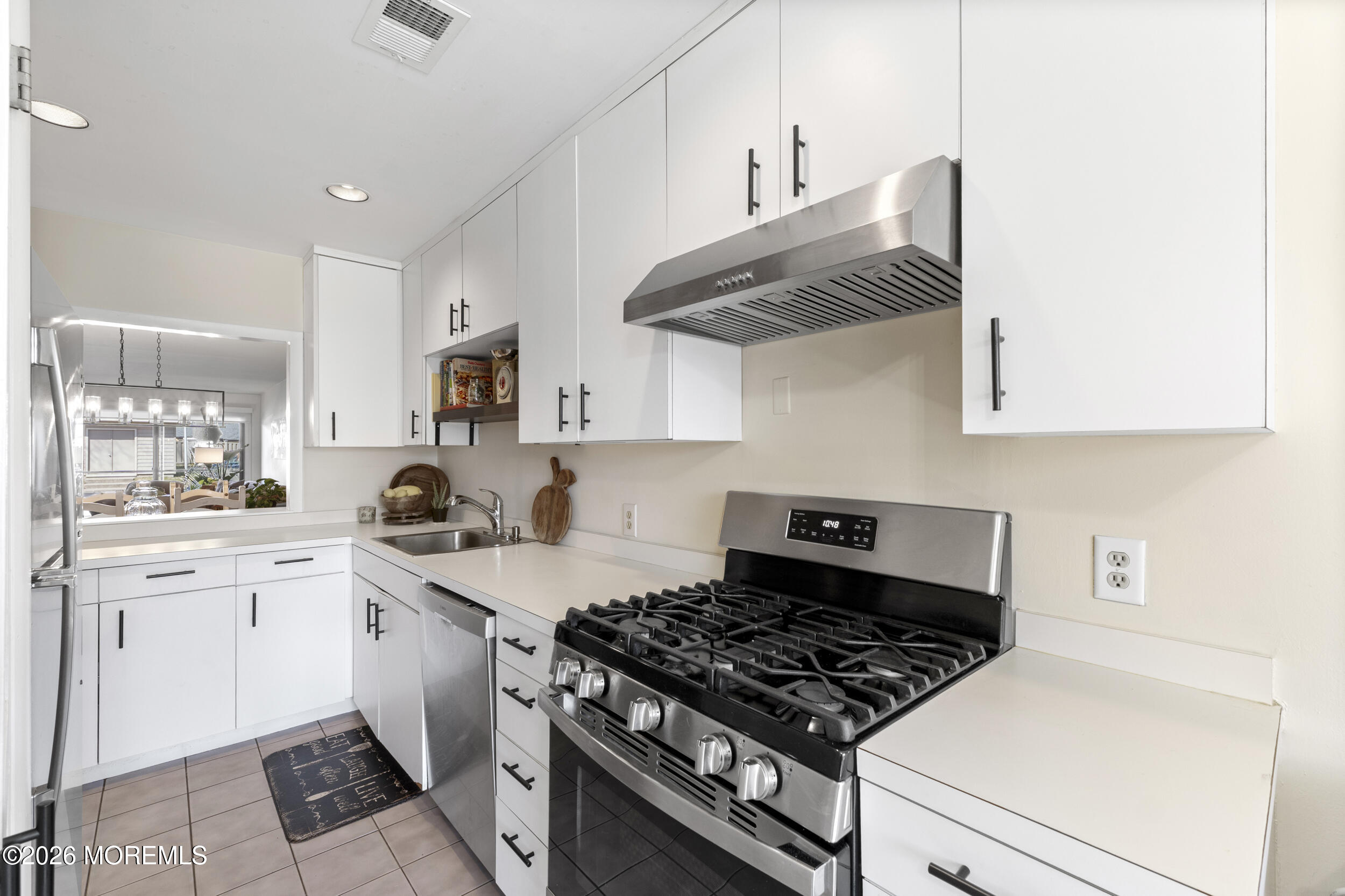 1501 Hulse Road, Unit 3 Point Pleasant, NJ 08742 - Photo 8 of 23 image-13