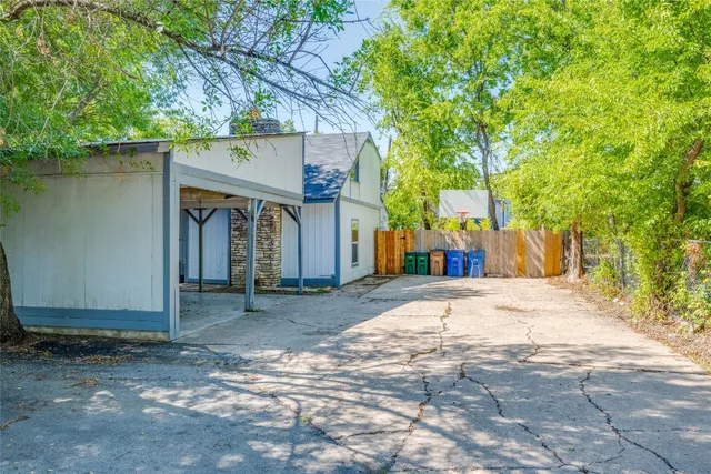 $1,450 | 1303 East St Johns Avenue, Austin, TX 78752